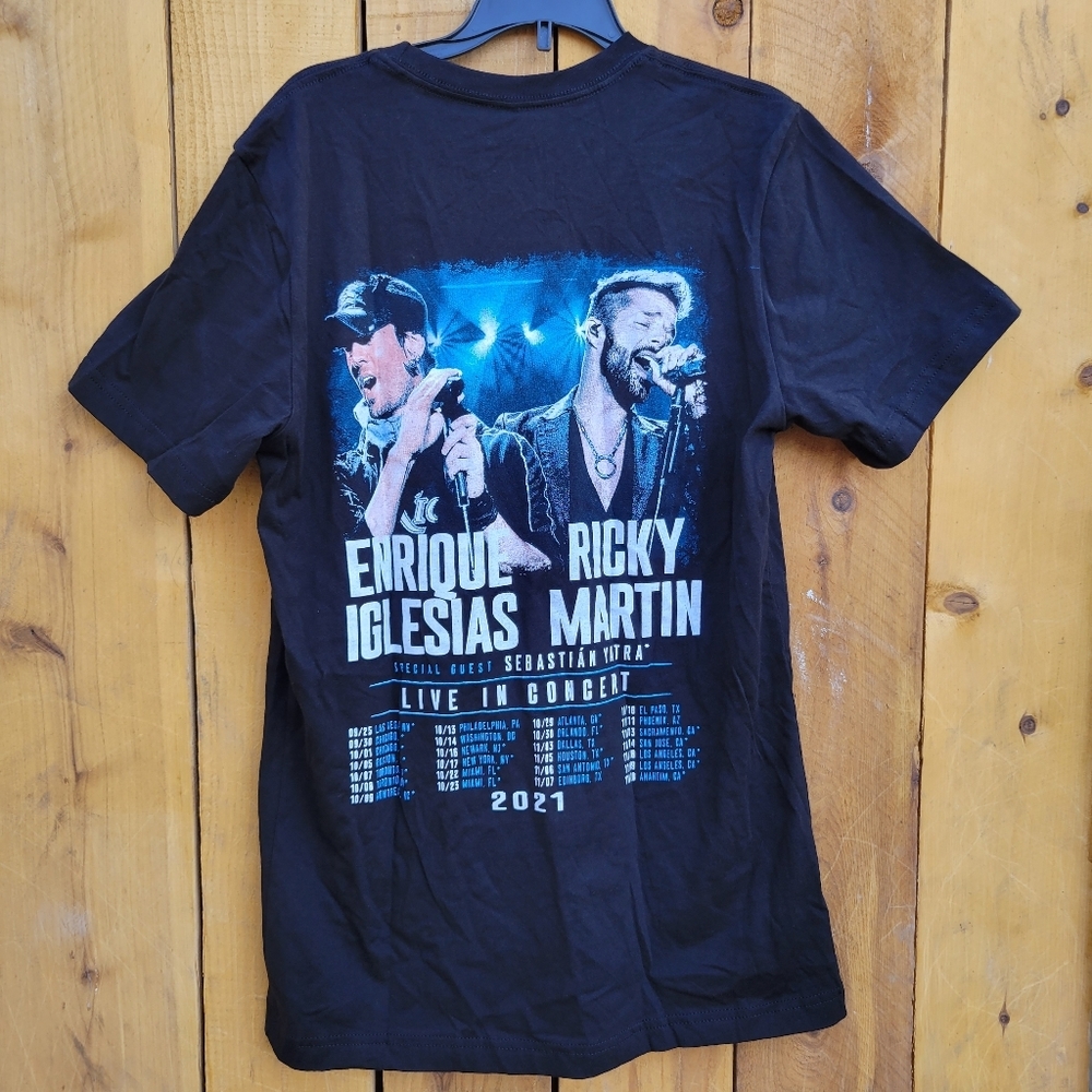 Ricky Martin Vs Enrique Iglesias Short Sleeve T-Shirt Size M - Picture 10 of 15